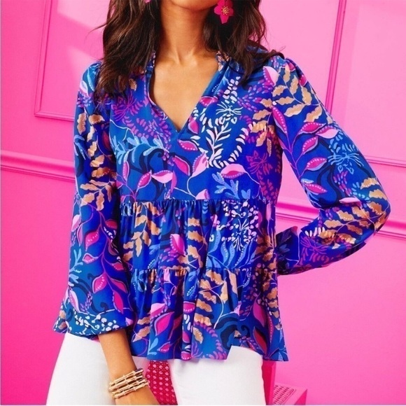 Lilly Pulitzer Tops - Lilly Pulitzer Sarita Silk Blouse Top Borealis Blue Absolute Purrfection  Floral